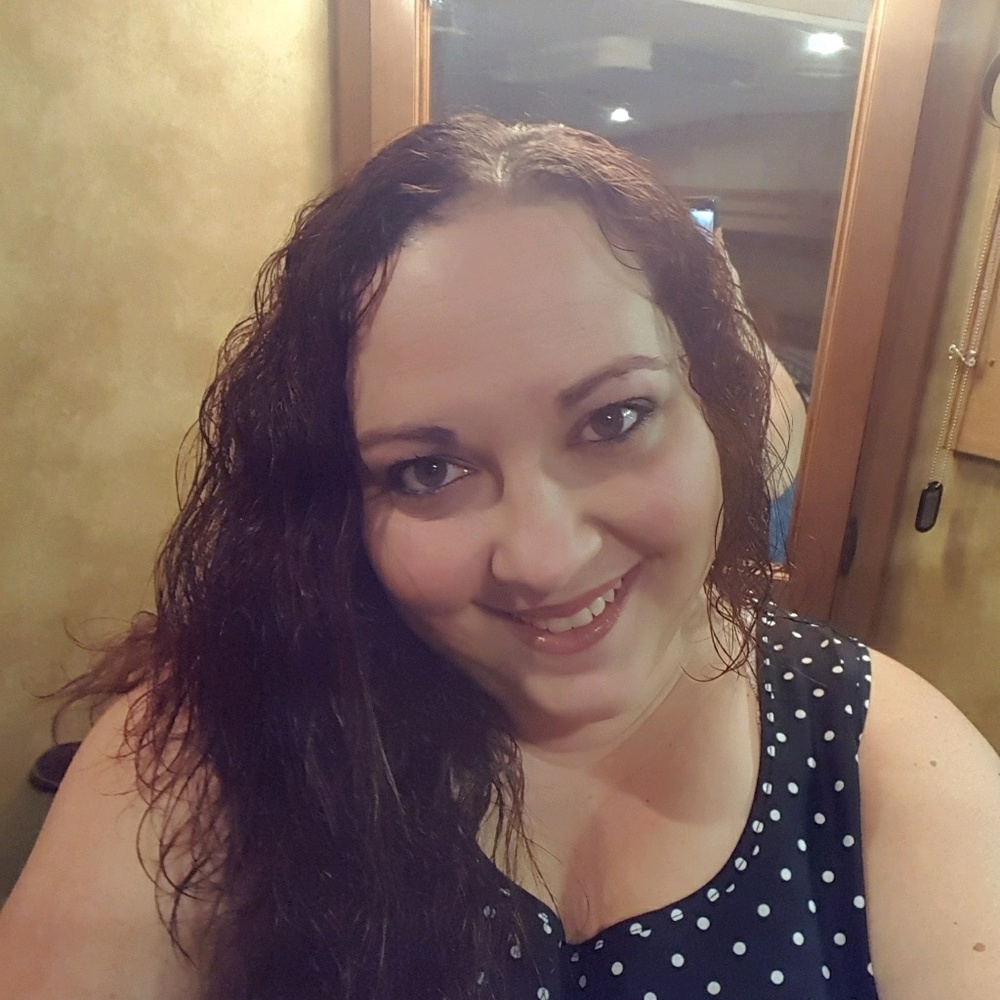 Meet your Posher, Stacy